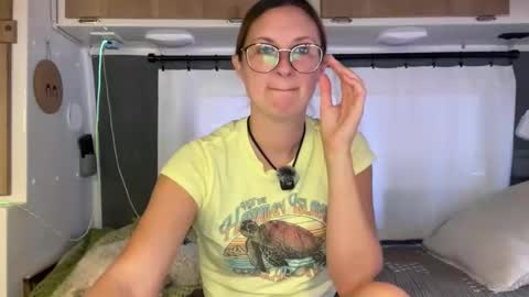 Snapshot of wanderlustjade chatting on 06/07/26, 06:22 Jade Adonis online show from 06/07/26, 06:22
