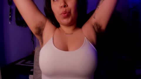 Snapshot of waningrosee chatting on 01/20/25, 12:07 Waningrose Lu online show from 01/20/25, 12:07