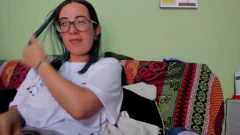 Snapshot of waningrosee chatting on 02/12/25, 07:56 Waningrose Lu online show from 02/12/25, 07:56