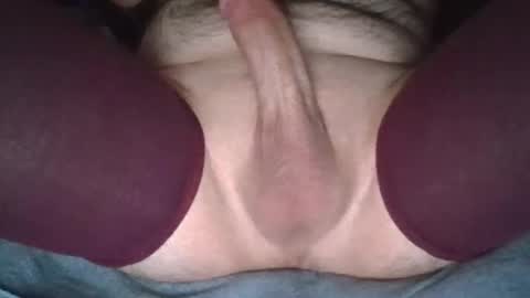 Snapshot of wanna872510 chatting on 04/15/26, 05:14 wanna872510 online show from 04/15/26, 05:14