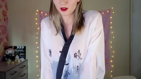 Snapshot of wanna_breed chatting on 01/19/25, 08:18 Kate online show from 01/19/25, 08:18