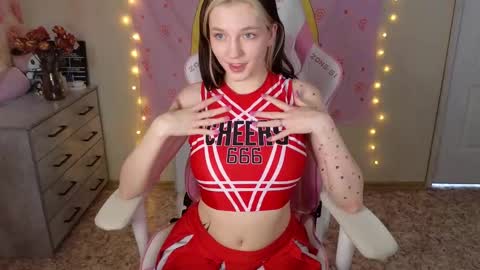 Snapshot of wanna_breed chatting on 03/02/25, 08:16 Kate online show from 03/02/25, 08:16