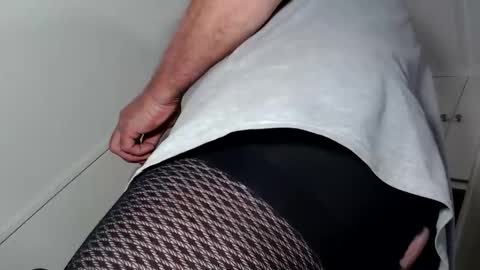 Snapshot of wantsum2night chatting on 12/28/24, 08:05 wants online show from 12/28/24, 08:05