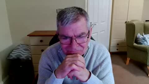 wanttobefree22 online show from 10/18/25, 08:26