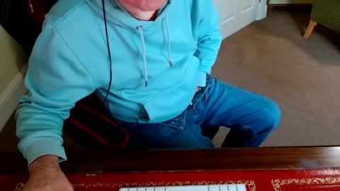 wanttobefree22 online show from 10/23/25, 09:41