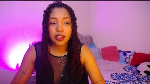 Snapshot of warisgoddes chatting on 01/11/26, 11:43 EMILY online show from 01/11/26, 11:43