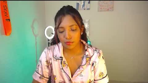 Snapshot of warisgoddes chatting on 01/17/26, 06:07 EMILY online show from 01/17/26, 06:07