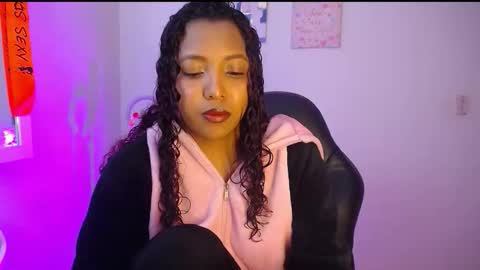 Snapshot of warisgoddes chatting on 02/01/26, 05:28 EMILY online show from 02/01/26, 05:28