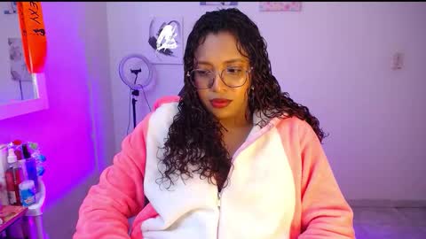 Snapshot of warisgoddes chatting on 02/07/26, 07:39 EMILY online show from 02/07/26, 07:39