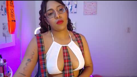 Snapshot of warisgoddes chatting on 02/09/26, 06:17 EMILY online show from 02/09/26, 06:17