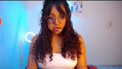 Snapshot of warisgoddes chatting on 03/22/26, 10:57 EMILY online show from 03/22/26, 10:57