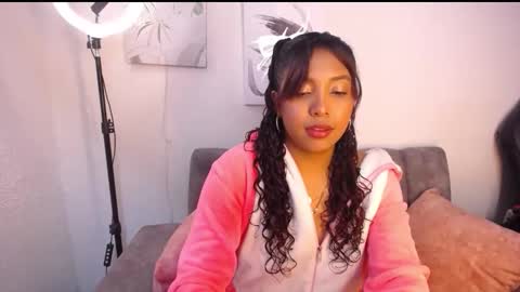 Snapshot of warisgoddes chatting on 04/03/26, 06:55 EMILY online show from 04/03/26, 06:55