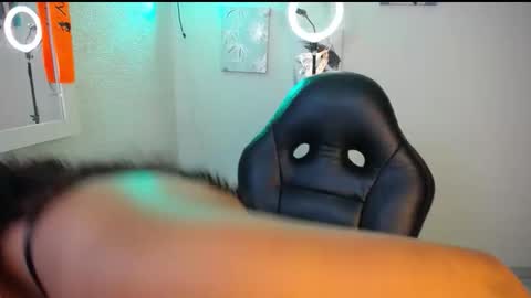 Snapshot of warisgoddes chatting on 04/15/26, 12:28 EMILY online show from 04/15/26, 12:28