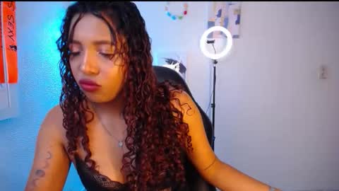 Snapshot of warisgoddes chatting on 04/15/26, 10:32 EMILY online show from 04/15/26, 10:32