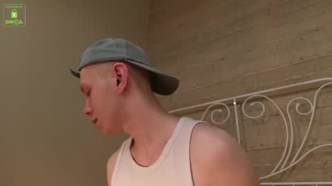 Snapshot of warmwhisp chatting on 03/01/26, 08:33 ZID online show from 03/01/26, 08:33