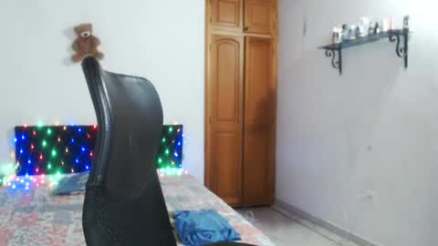 warrior_xena online show from 01/12/25, 05:56