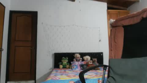 warrior_xena online show from 02/12/25, 04:11