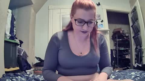 Snapshot of warwhore24 chatting on 02/06/25, 07:07 warwhore24 online show from 02/06/25, 07:07