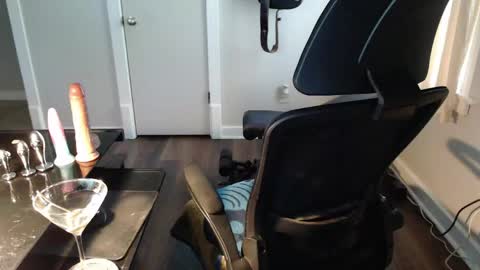 Snapshot of wasted_daze_ chatting on 03/31/26, 10:32 wasted_daze_ online show from 03/31/26, 10:32