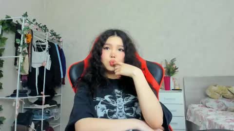 Snapshot of wastforu chatting on 02/17/25, 11:55 wastforu online show from 02/17/25, 11:55