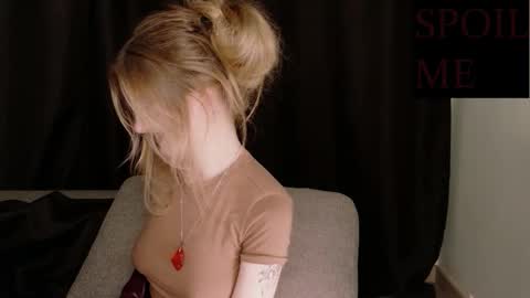 Snapshot of waterfallwoods chatting on 11/06/25, 05:47 waterfallwoods online show from 11/06/25, 05:47