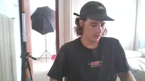 Snapshot of wave_boyy chatting on 03/12/26, 11:49 wave_boyy online show from 03/12/26, 11:49