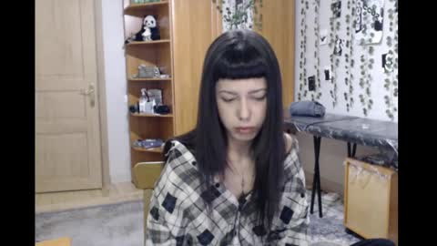 Mina online show from 02/02/26, 09:35