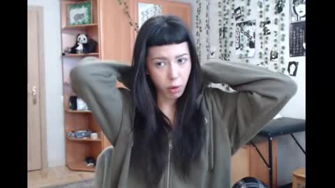 Mina online show from 02/13/26, 09:49