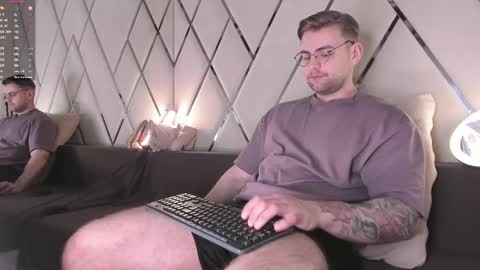 Snapshot of waynemiller_ chatting on 02/13/26, 05:03 Wayne online show from 02/13/26, 05:03