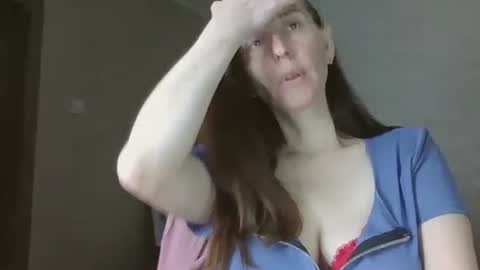 wCandiColexw online show from 10/08/25, 02:09