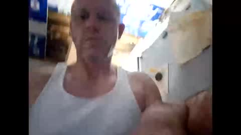 Snapshot of wcnmail24 chatting on 10/05/25, 11:13 wcnmail24 online show from 10/05/25, 11:13