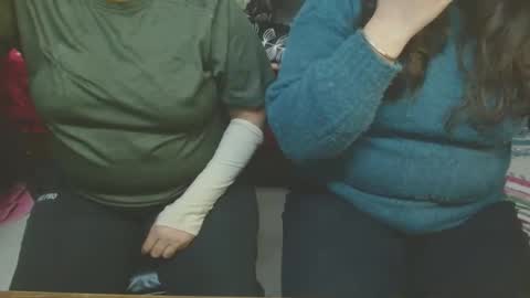 Snapshot of we_are_indian chatting on 12/21/24, 11:44 khushiwife kabirhubby kavyasexy gf online show from 12/21/24, 11:44