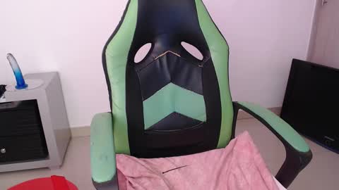 Trixie 3 online show from 03/07/26, 08:17