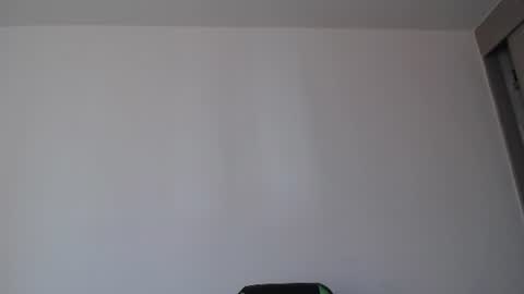 Snapshot of we_n_you chatting on 07/07/26, 01:59 Trixie 3 online show from 07/07/26, 01:59