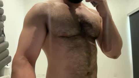 Snapshot of weaponx1 chatting on 12/22/25, 01:46 Weapon X online show from 12/22/25, 01:46