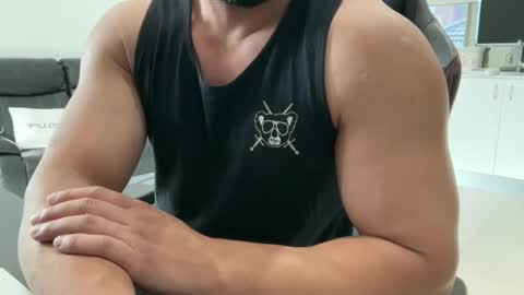 Snapshot of weaponx1 chatting on 01/06/26, 08:56 Weapon X online show from 01/06/26, 08:56