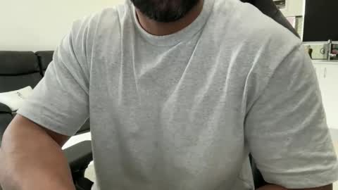 Snapshot of weaponx1 chatting on 01/15/26, 12:04 Weapon X online show from 01/15/26, 12:04