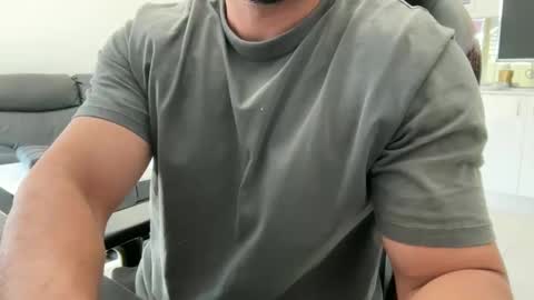 Snapshot of weaponx1 chatting on 02/04/26, 12:16 Weapon X online show from 02/04/26, 12:16