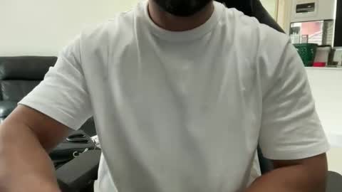 Snapshot of weaponx1 chatting on 02/13/26, 01:56 Weapon X online show from 02/13/26, 01:56