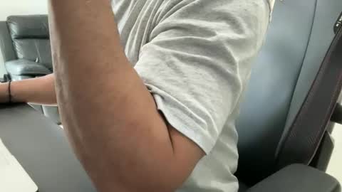 Snapshot of weaponx1 chatting on 03/23/26, 11:31 Weapon X online show from 03/23/26, 11:31