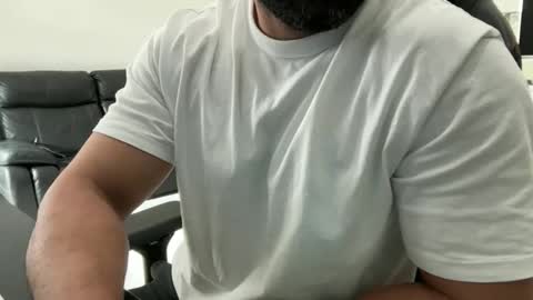 Snapshot of weaponx1 chatting on 03/29/26, 10:54 Weapon X online show from 03/29/26, 10:54