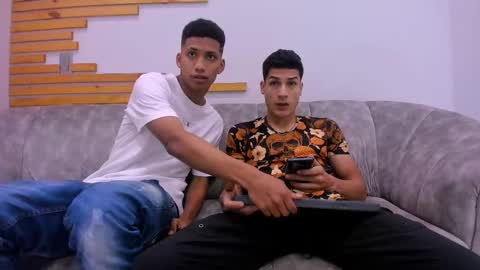 Jhonny Dick  his neighbors. online show from 09/21/25, 01:51