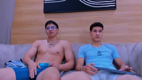 Jhonny Dick  his neighbors. online show from 01/14/26, 02:28