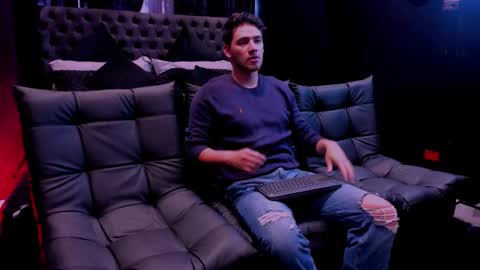 Jhonny Dick  his neighbors. online show from 01/17/26, 07:17