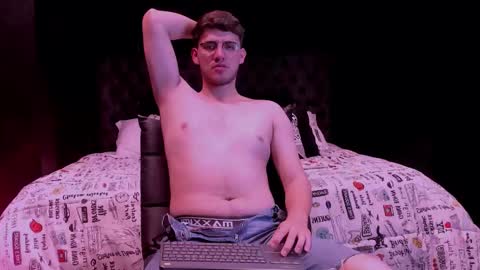 Snapshot of web_gammer_ chatting on 03/12/26, 12:06 Jhonny Dick his neighbors. online show from 03/12/26, 12:06