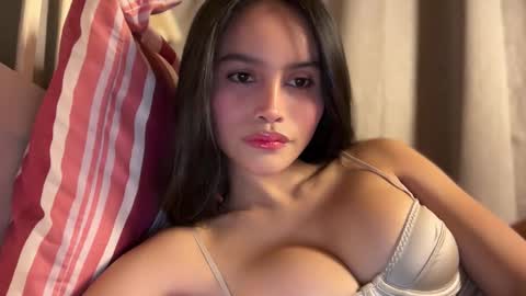 Snapshot of webcammaggie chatting on 11/15/25, 05:09 Maggie online show from 11/15/25, 05:09