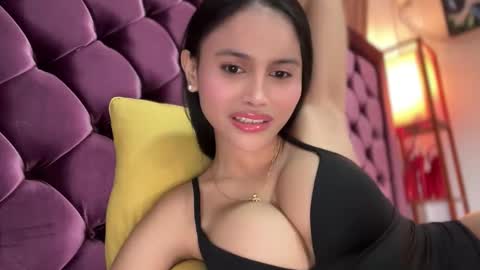 Snapshot of webcammaggie chatting on 04/22/26, 03:57 Maggie online show from 04/22/26, 03:57