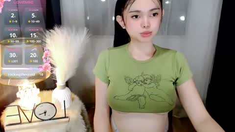 Snapshot of webcum_mami chatting on 06/13/26, 11:46 mami abby online show from 06/13/26, 11:46