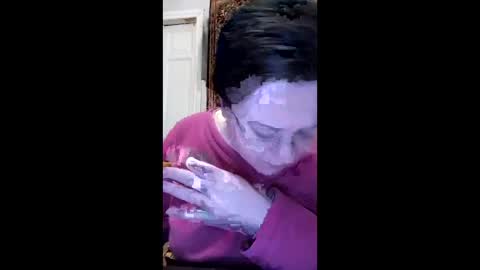 Snapshot of webgirl2 chatting on 01/09/25, 10:41 Marina online show from 01/09/25, 10:41