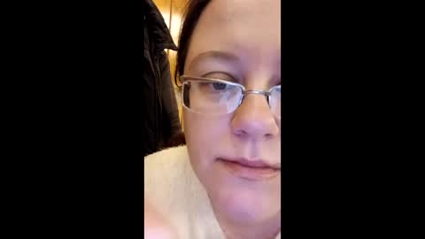 Snapshot of webgirl2 chatting on 01/14/25, 07:43 Marina online show from 01/14/25, 07:43